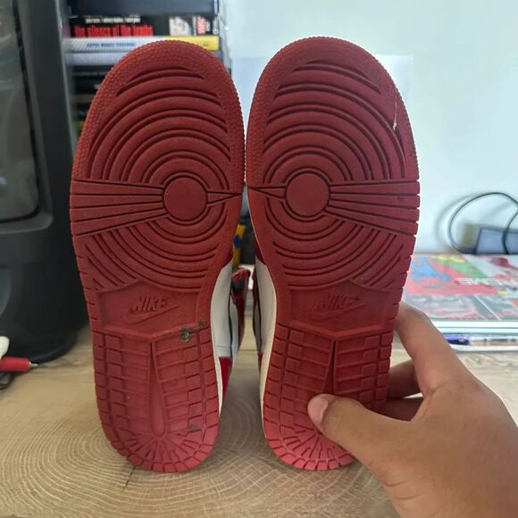 Vintage 1994 Nike Jordan 1 Chicago 153126-101 Size 5Y US - Picture 6 of 8